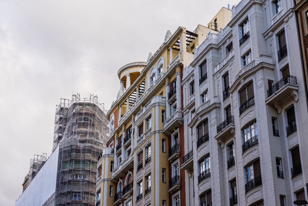 Comparativa: rehabilitación de fachada con SATE vs sistemas tradicionales